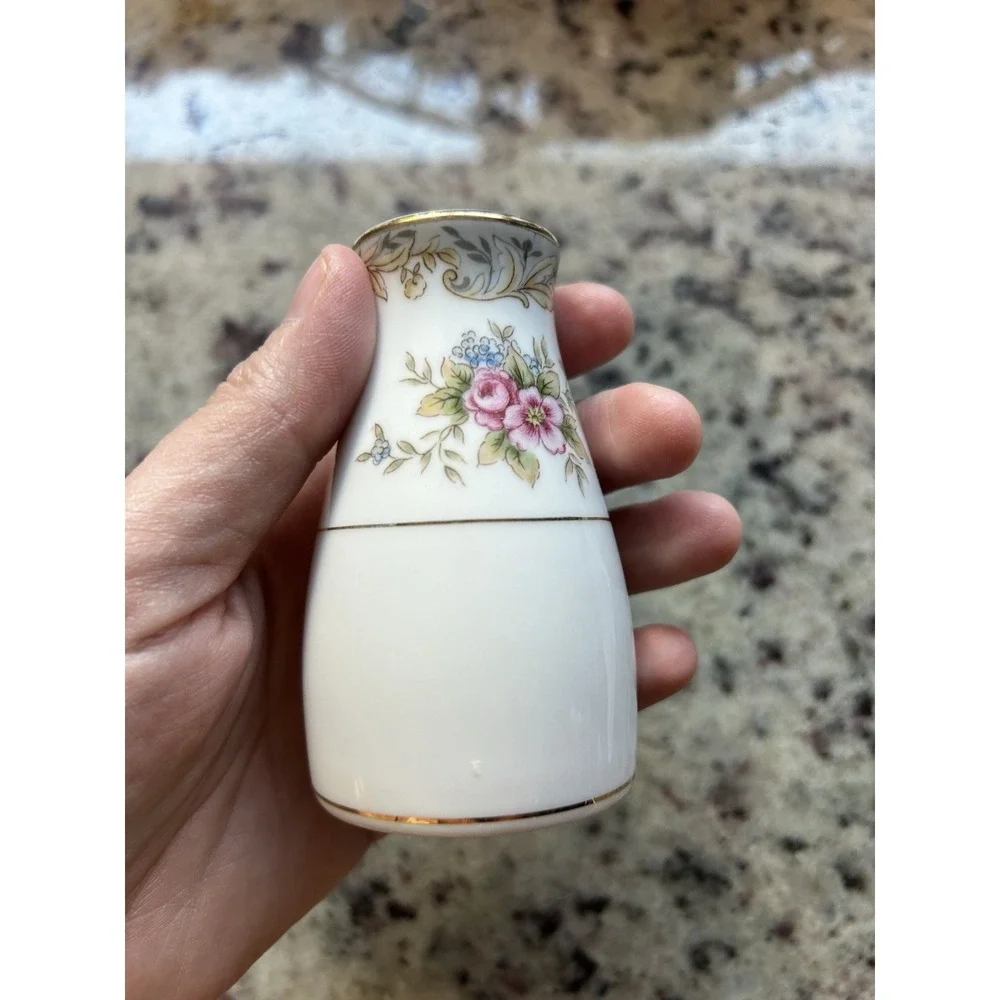 Noritake Somerset Salt & Pepper Japan